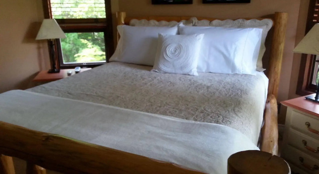 Creekside B & B, Prenota Bed & breakfast Slocan Canada
