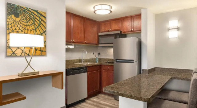 Люкс c 1 комнатой Staybridge Suites Tampa East- Brandon by IHG