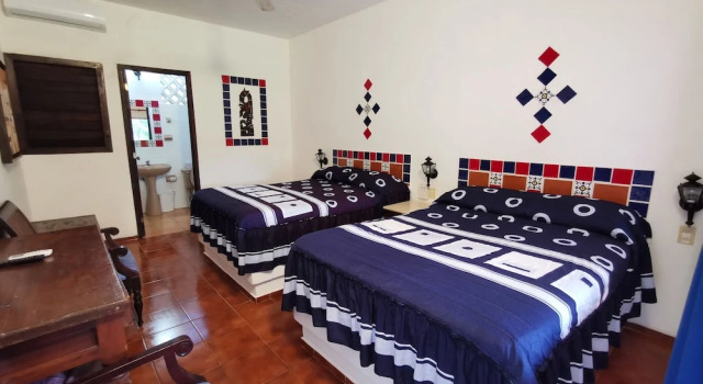 Двухместный номер Standard с балконом Hotel Doralba Inn Chichen