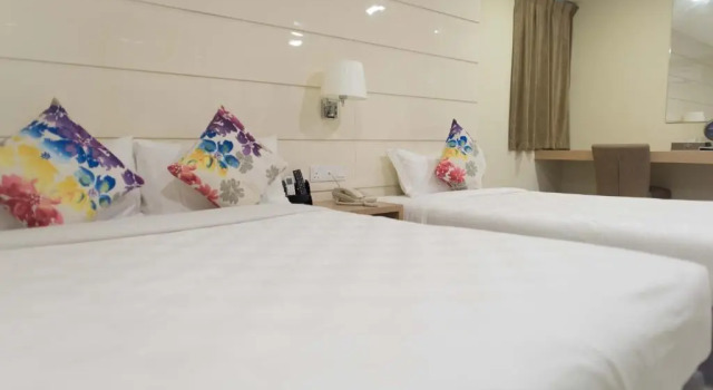 Семейный номер Standard Mornington Hotel Sitiawan