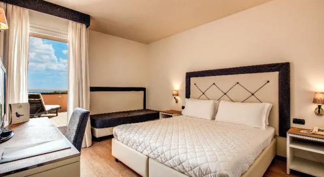 Двухместный номер Standard с балконом Demidoff Country Resort