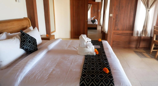 Blue Harbor Beachfront Villas & Resto