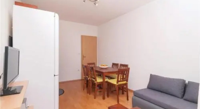 Three-Bedroom Apartment in Pucisce, Prenota Appartamento Pučišća 