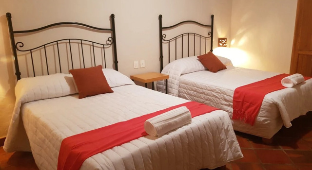 Четырёхместный номер Premier Puerta San Pedro
