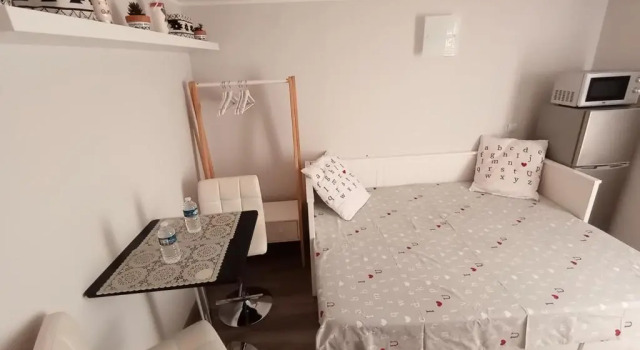 Au Coeur du Luberon, Book Hostel / Vandrerhjem Hostels i Cavaillon, Hostel / Vandrerhjem