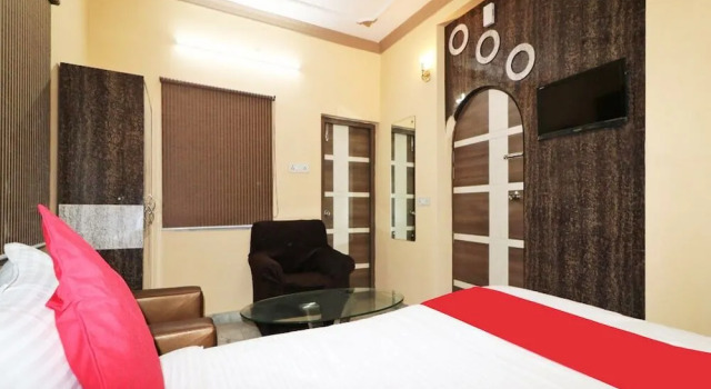 Goroomgo Sanjoy Guest House Ruby Tagore Park Kolkata