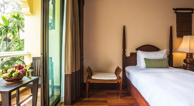 Двухместный номер Deluxe с балконом Prince Angkor Hotel & Spa