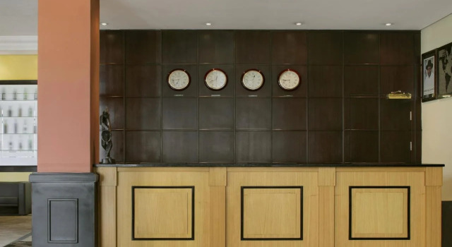 Le Meridien Ogeyi Place, Book Hotel Hoteller i Obio-Akp med parkering, Parkering