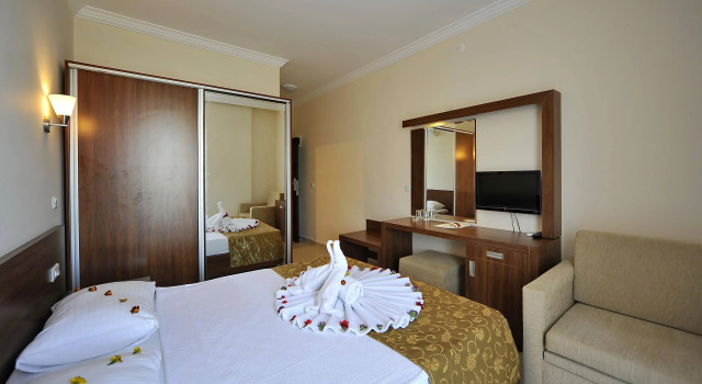 Lioness Hotel