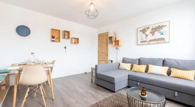 lille centre - beautiful bright and cozy t2! 3pers, Забронировать Отель Отели Лилля с парковкой, рядом с Chambre de Commerce, Парковка