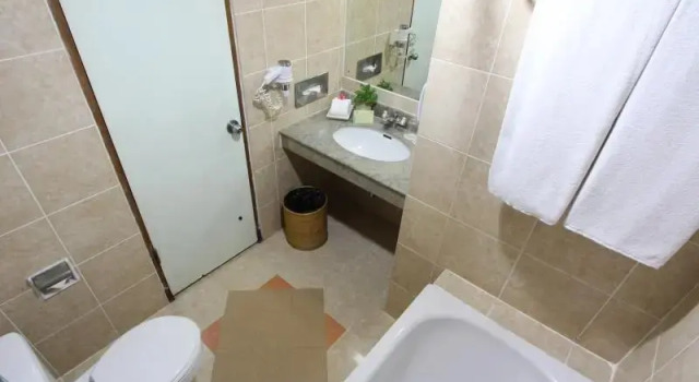 Habitación De lujo con vista a la piscina Sahid Jaya Lippo Cikarang