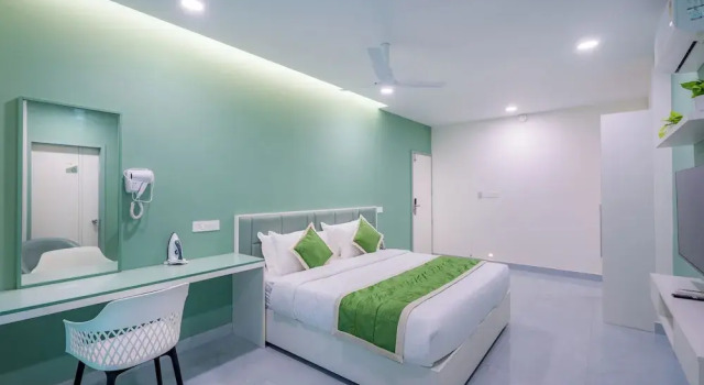 Grace Suites, Забронировать Отель Отели Vypin Island с парковкой, Парковка
