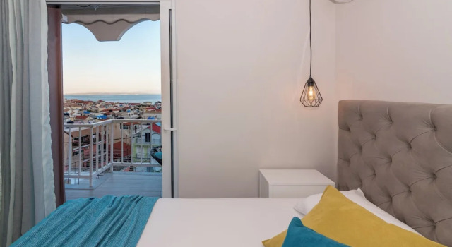 'eolia Apartment' - Sea & City View Central Apt