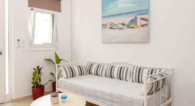 A&G holiday home 3min walking to the beach, Забронировать Отель Аналипси 