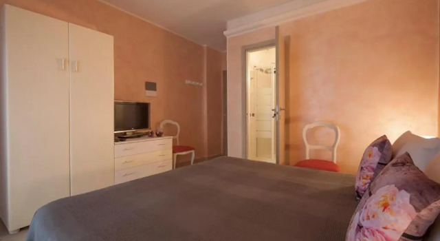 ELA GUEST HOUSE, Prenota Affittacamere Hotel a Lazio con parcheggio, Parcheggio