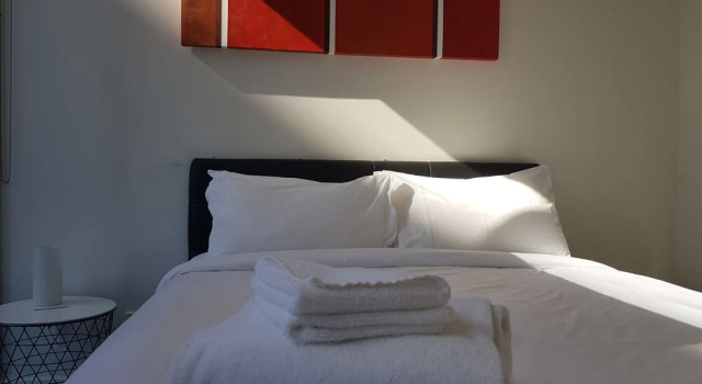 Docklands Style Apartment with 2 Bedroom 1008N, Забронировать Апартаменты/квартира Докландс Мельбурн, рядом с Пристань для яхт «Е»
