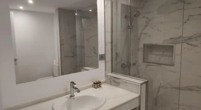 Апартаменты New and modern apartment on the beach 527