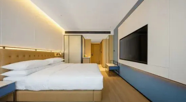 Двухместный номер Standard с видом на горы Four Points by Sheraton Chongqing North Railway Station