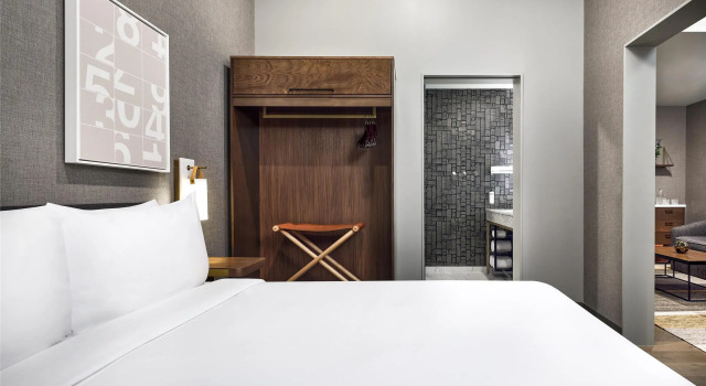 Люкс с видом на город The Slate Hotel Denver Downtown, Tapestry by Hilton