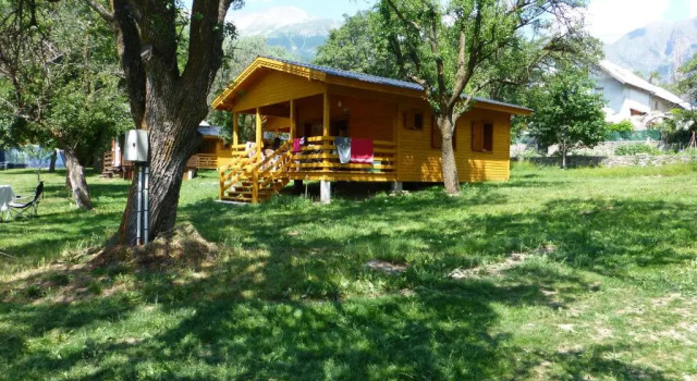 Шале Camping, Hôtel De Plein Air Les Cariamas