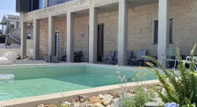 Yueji Lancuo Guesthouse
