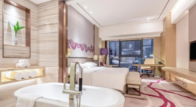 Номер Superior Crowne Plaza Yibin by IHG