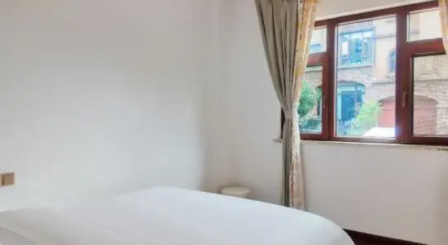 Номер Economy Wanyun Courtyard (Jinlin Bay, Qujing)