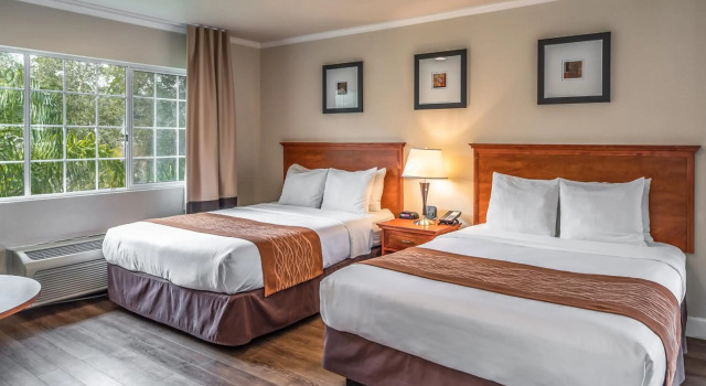 The Inn at 1252 Monterey, Забронировать Отель Отели Монтерей с парковкой, рядом с Парк "Деннис мучитель", Парковка