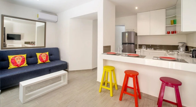 Апартаменты Classic Valentina Suites by Las Flores Vacation Rentals