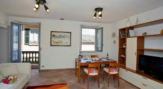Casa Portezza Mezzegra, Prenota Appartamento Mezzegra Como