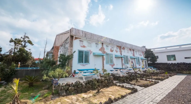 Seogwipo Dooroo Dooroo Pension, Buchen Sie Hotel Pyoseon Seogwipo