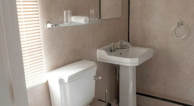 Двухместный номер Standard с видом на внутренний двор Viaduct Guest House