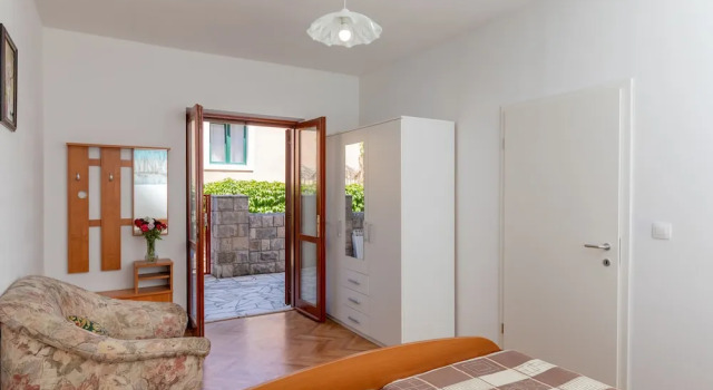 Stunning 1-bed Apartment in Dubrovnik, Забронировать Апартаменты/квартира Отели Региона Дубровника с парковкой, Парковка