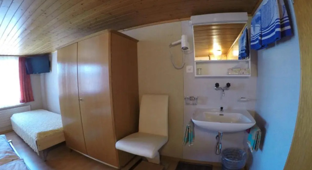 Трёхместный номер Standard Hotel Garni Traube B&B