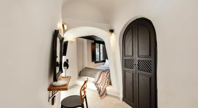 Двухместный номер Superior с видом на горы Pearl of Caldera Oia - Boutique Hotel by Pearl Hotel Collection