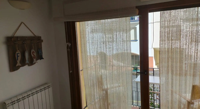Apartamento playa LLAFRANC 100% (Costa Brava). BBQ, Moto., WIFI. Por DÍAS. c/ Llevant