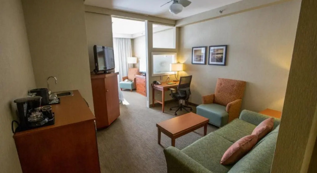 Полулюкс Courtyard by Marriott St. Johns Newfoundland