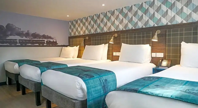 Четырёхместный номер Standard Best Western Plus London Croydon Aparthotel