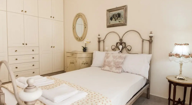 Апартаменты Luxury Deluxe 2 Bedroom apt in Petroupoli