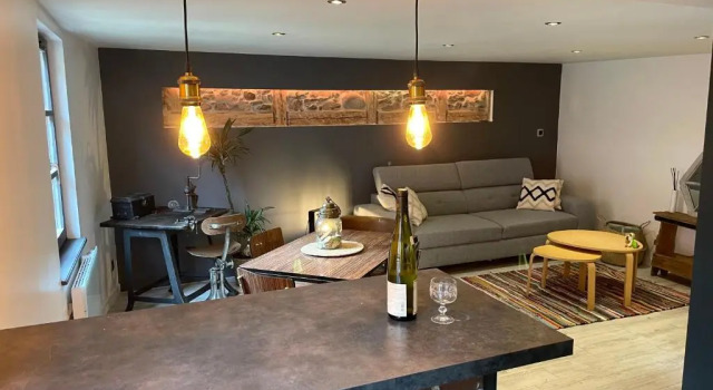 Апартаменты Appartement chaleureux avec place de parking