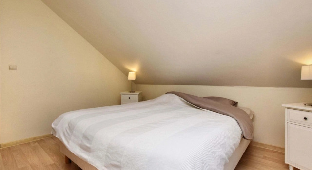 Beautiful, Modern House With Stunning Views, hot tub and Sauna in Green Surroundings