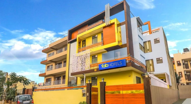 FabHotel Prime Hospitality, Забронировать Отель Гургаон 