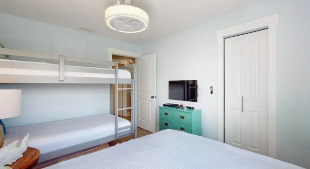 A1A South St Augustine 2 Bedroom Oceanview Condo Sleeps 8, Rezerwuj Apartament Hotele w Saint Augustine Area z parkingiem, Parking