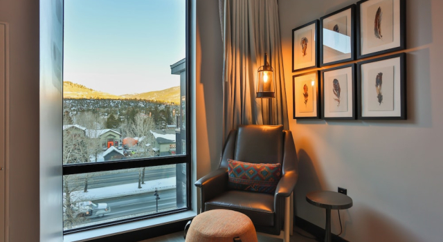 Четырёхместный номер Standard с видом на горы Hotel Indigo - Silverthorne by IHG