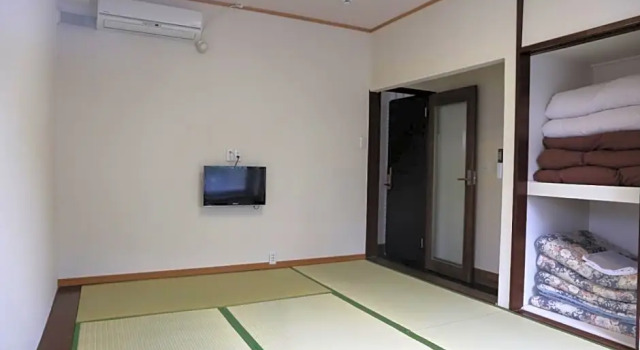 Izu 4 sea ocean reinforced con 6 tatami room with Japanese-style bathro
