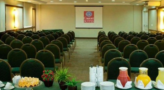 Двухместный номер Deluxe Comfort Suites Flamboyant Goiânia