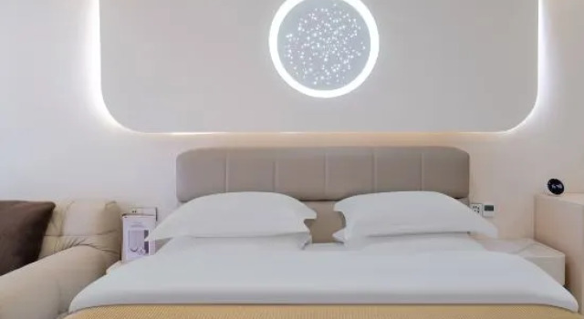Кровать в общем номере Weiai · Little Time Guesthouse (Jiefangbei Area Hong Ya Dong)