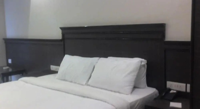 Полулюкс с балконом Sun City Resort