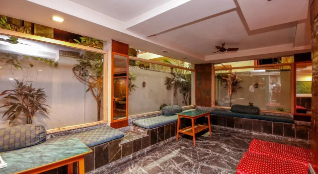 OYO 4219 Ratnakar Residency, Забронировать Отель Баллигандж Калькутта