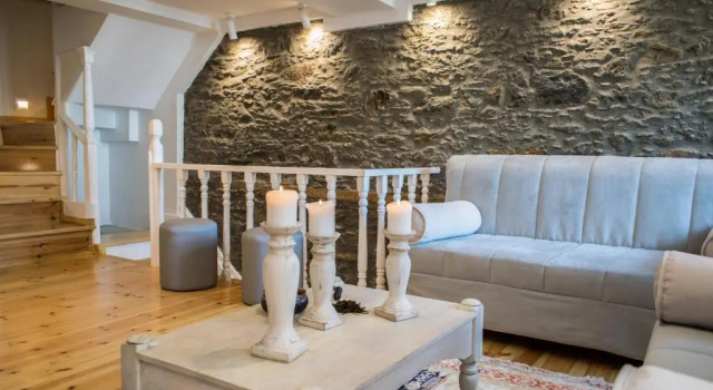 Anthi's House Center, Забронировать Отель Пломарион Лесбос, рядом с Музей узо